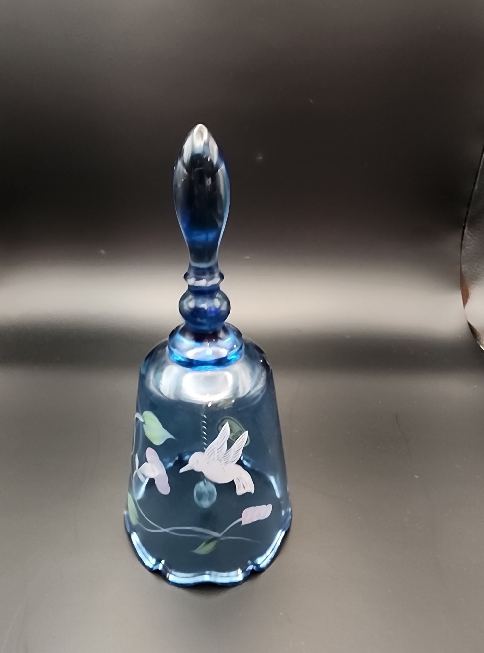 Fenton Blue Signed Hand Painted Bell Hummingbird K. Laudermau Artist - Picture 1 of 3